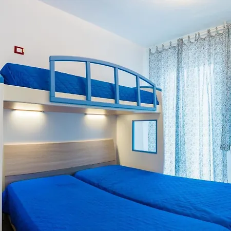 Ferienwohnung Fuer 4 Personen Ca 40 Qm In Bibione, Adriakueste Italien Und Umgebung - B59944 アパート *